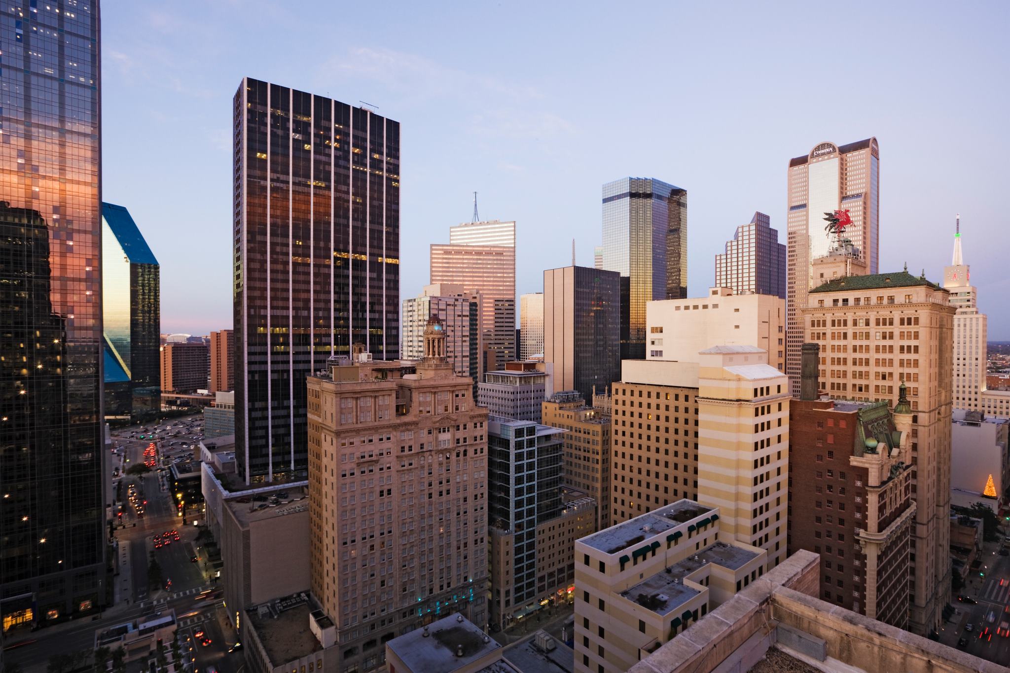 Downtown Dallas Apartments | Lofts | High Rises | Dallas