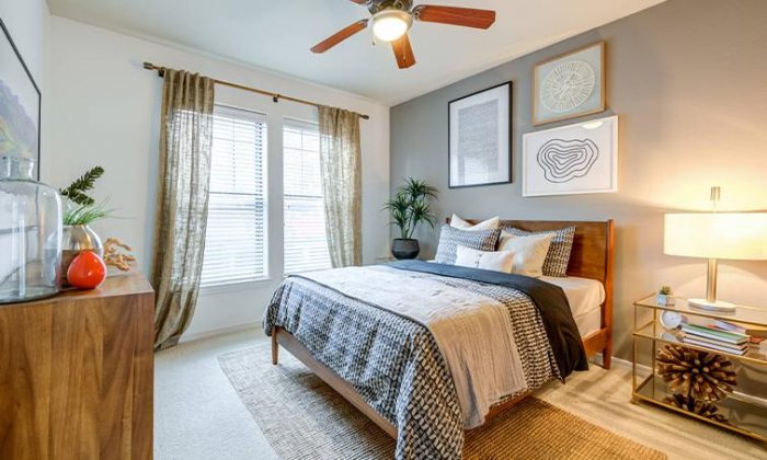 Dallas Vickery Meadow luxury apartment bedroom