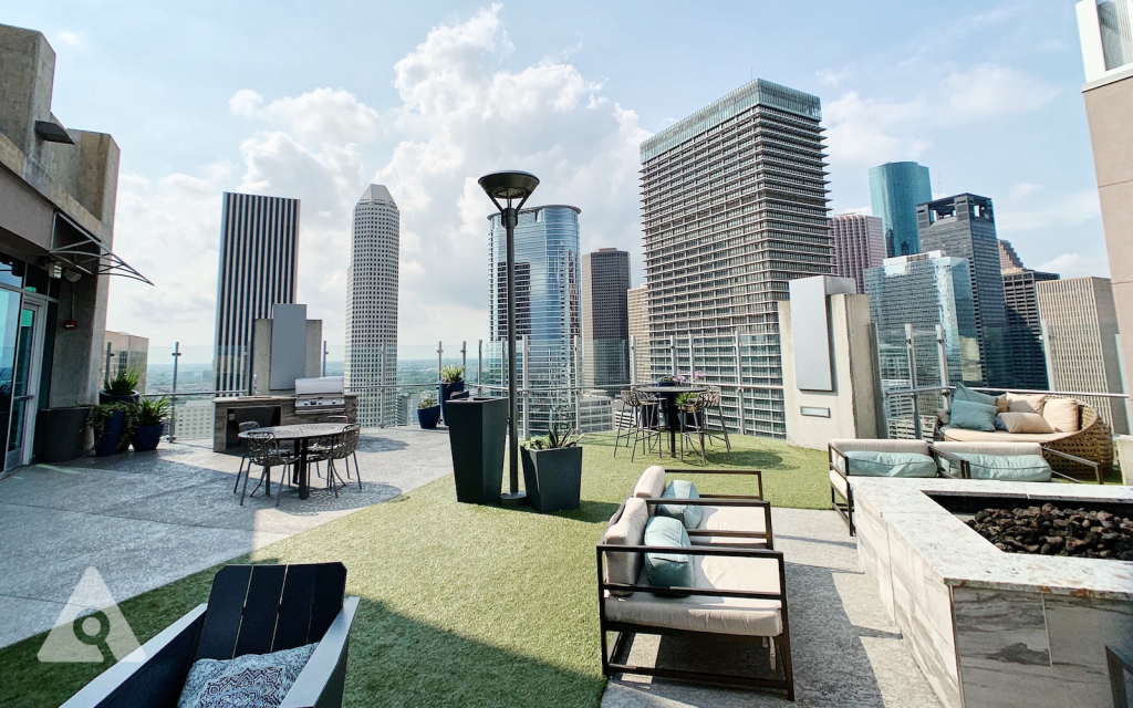 sky lounge in houston texas