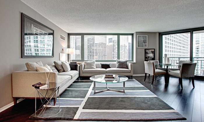 Streeterville Apartment living space