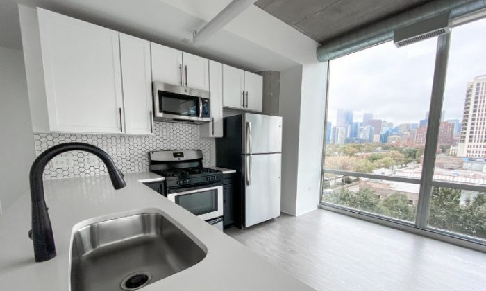 South Loop Chicago Luxury Apartment Kitchen