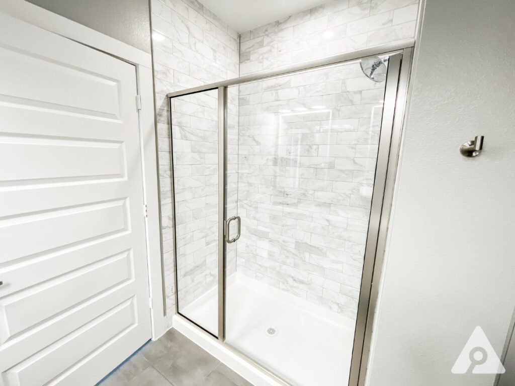 Samuels Ave bathroom