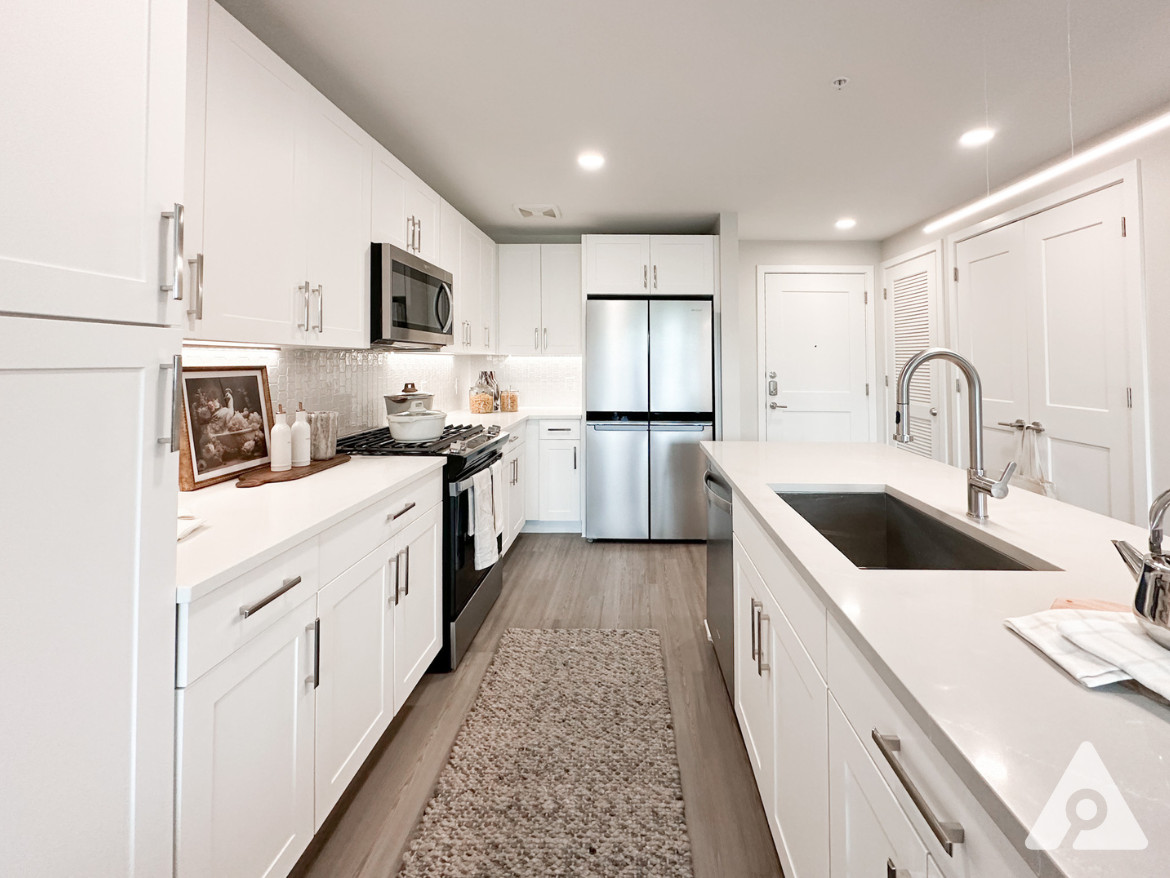 Houston Apartment - Kitchen