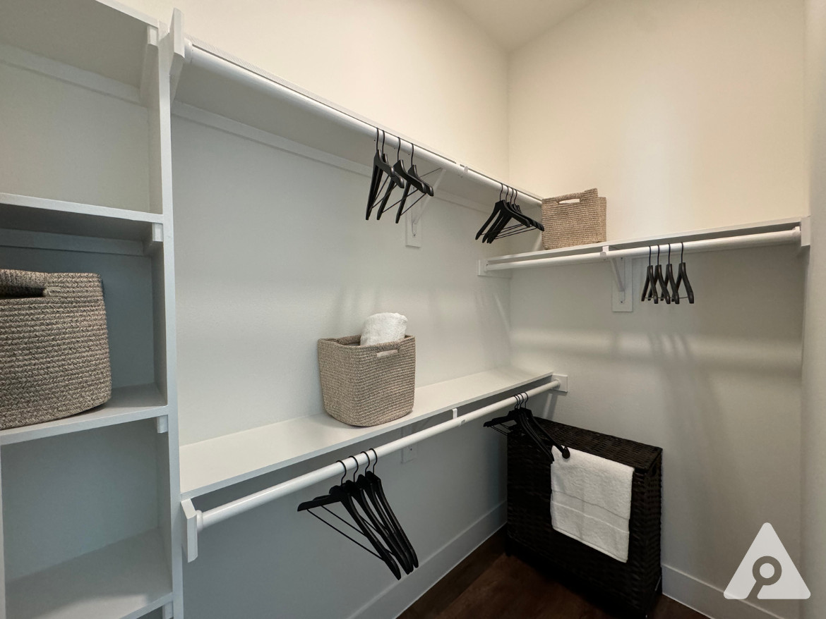 North Fort Worth Apartment Closet