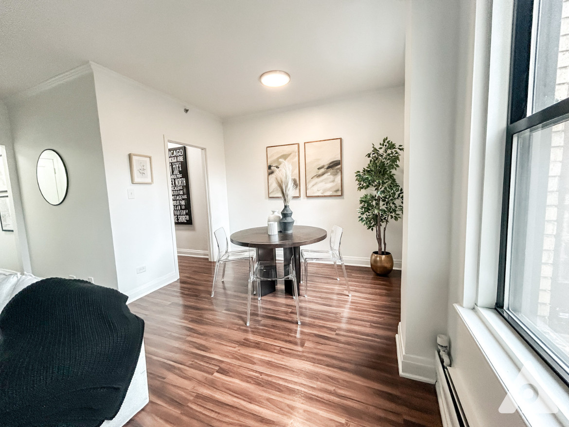 Chicago Apartment dining area