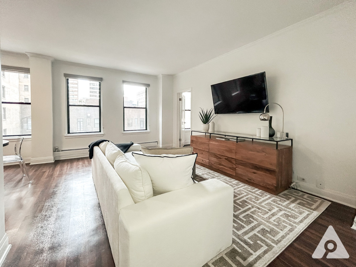 Chicago apartment kitchen