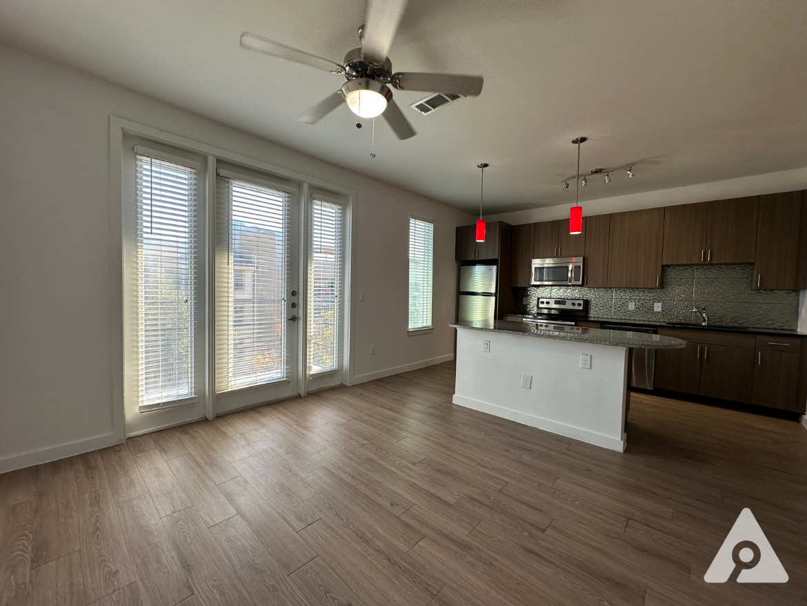 Dallas Apartment Kitchen