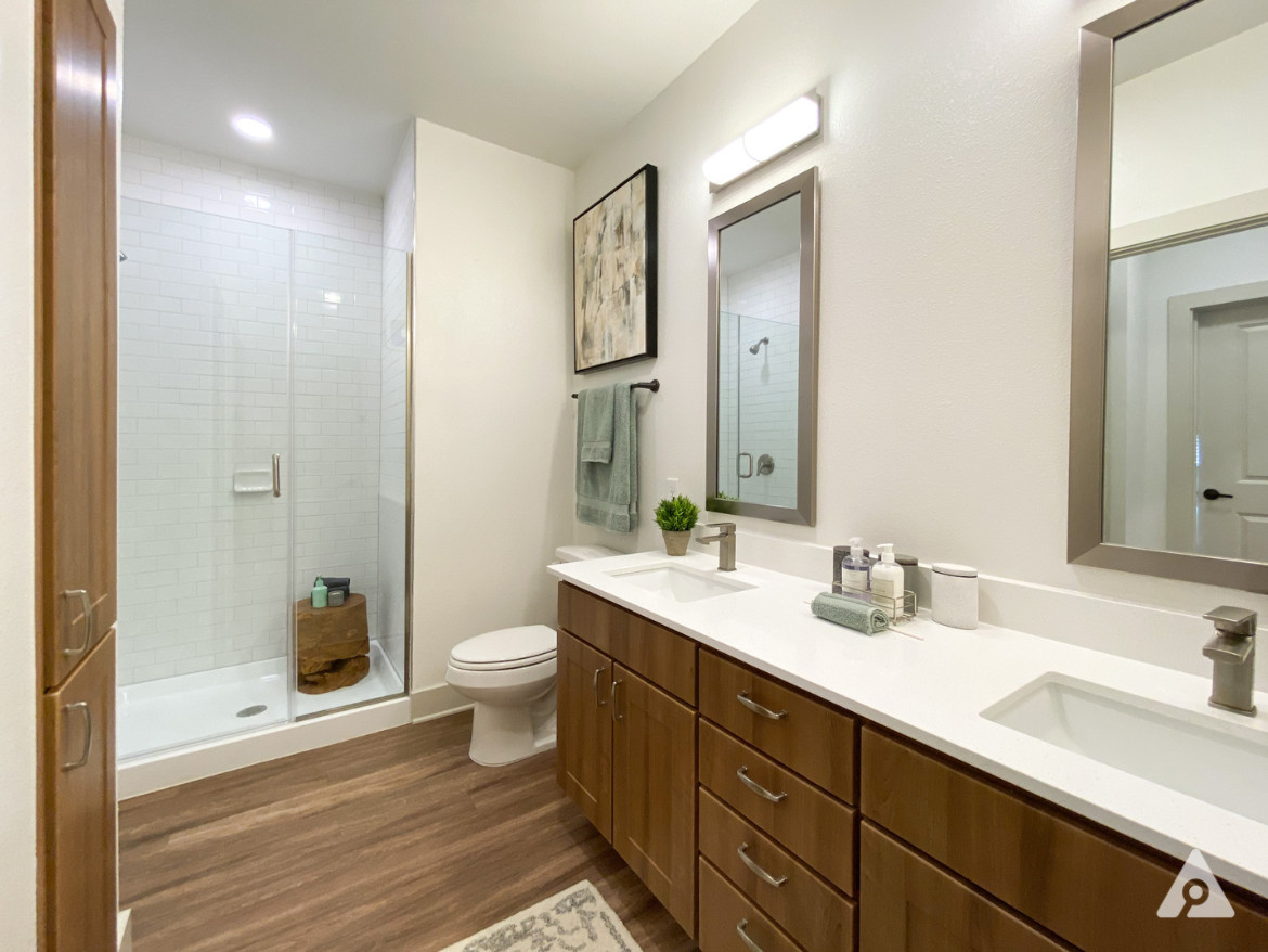 Austin Apartment - Bathroom