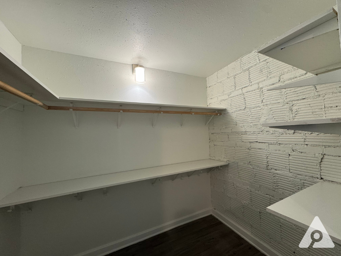 Downtown Fort worth Penthouse Closet