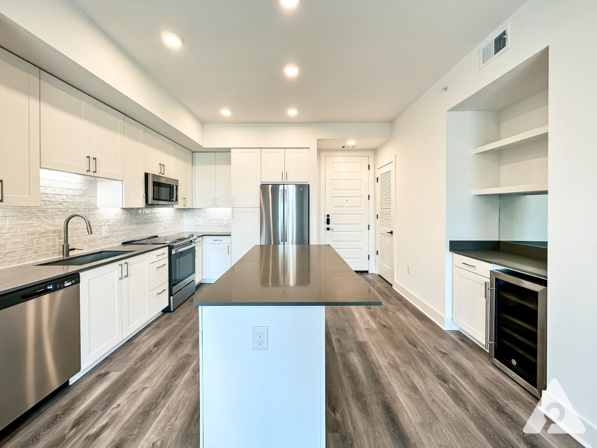 Houston Apartment kitchen