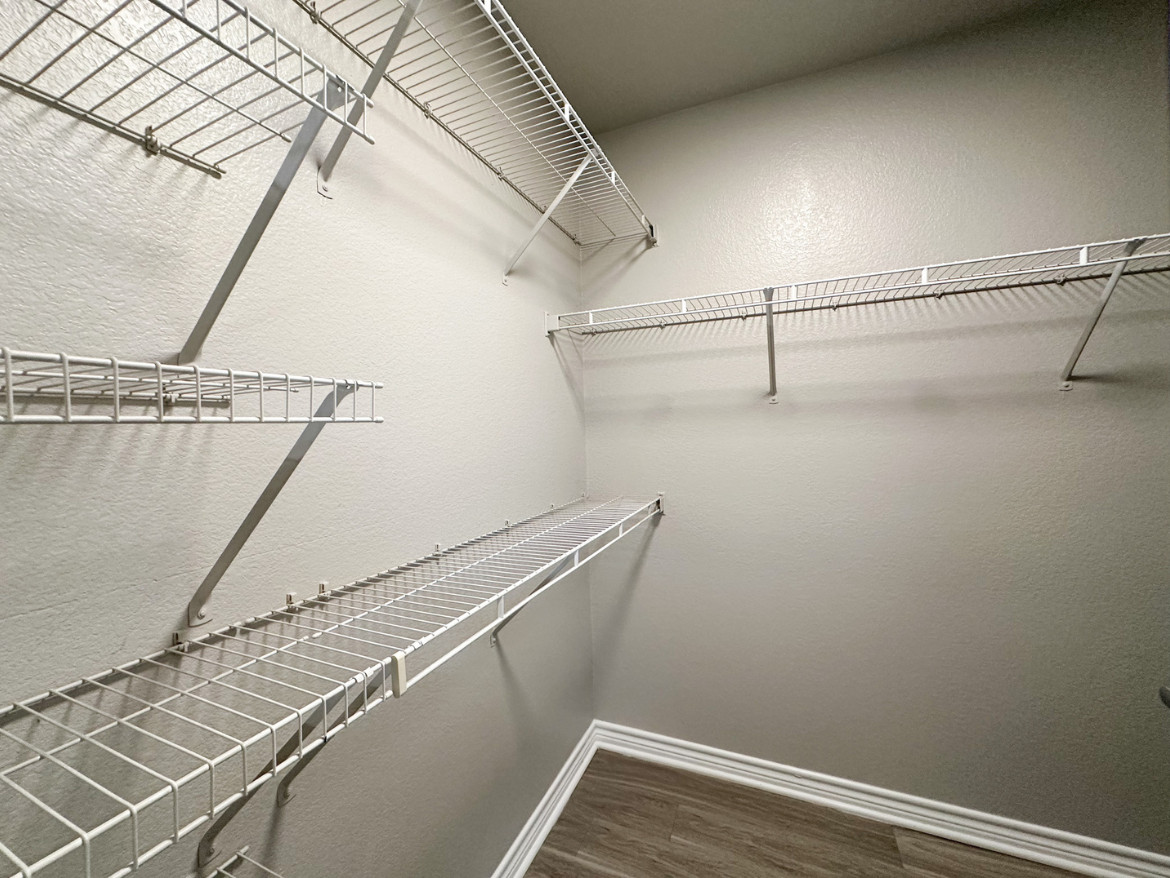 Dallas Apartment Secondary Closet