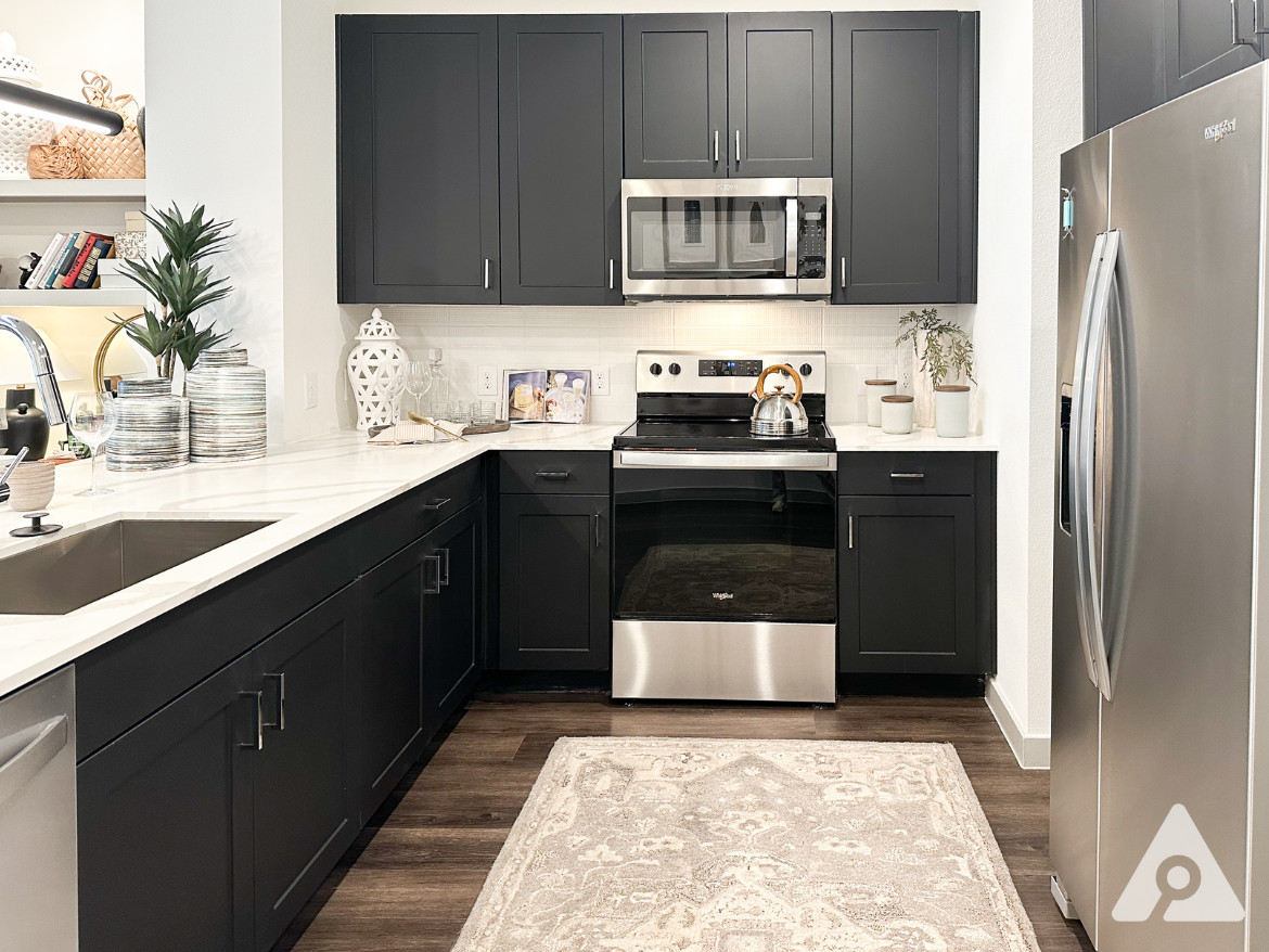 Houston Apartment - Kitchen