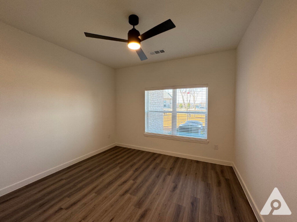 Saginaw Apartment bedroom