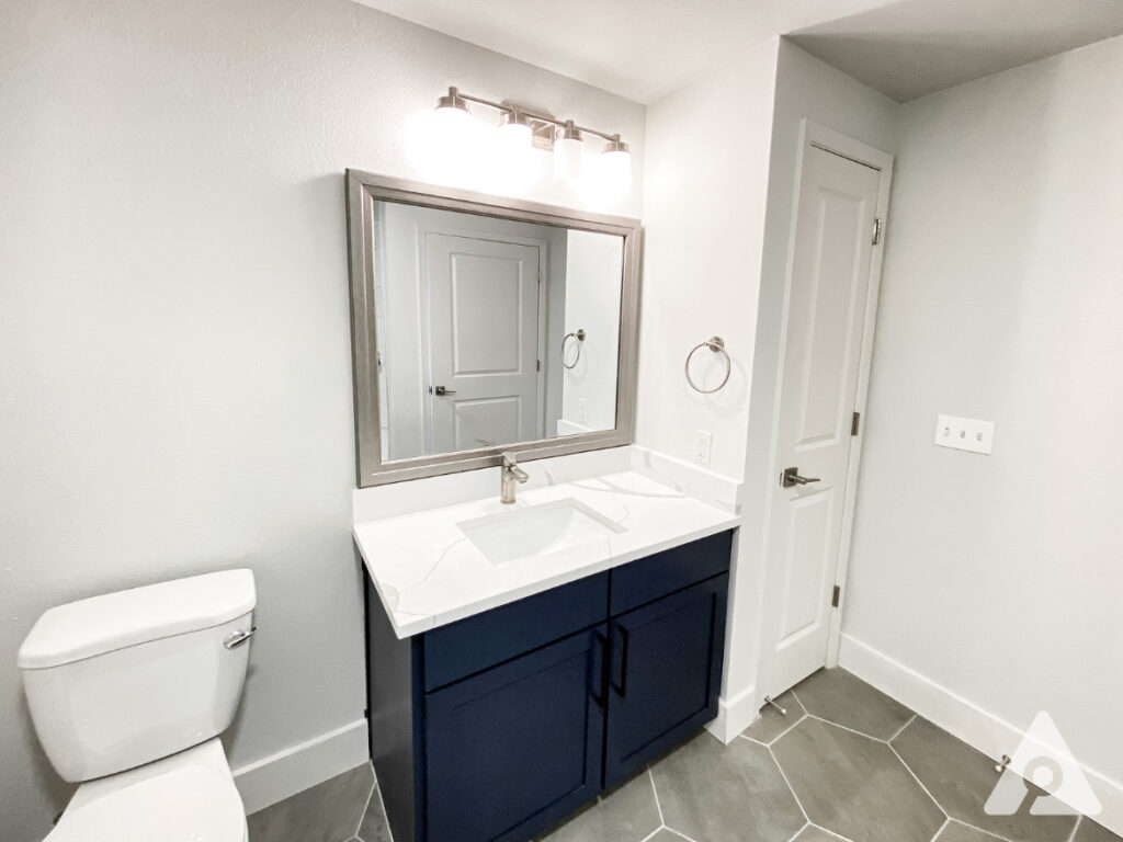 West 7th Apartment Bathroom