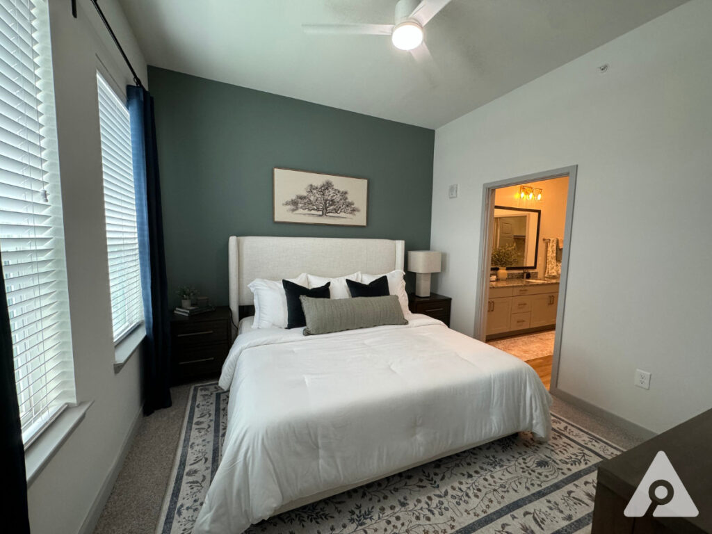 North Worth Apartment Bedroom