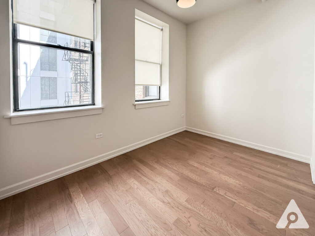 Chicago Apartment living space