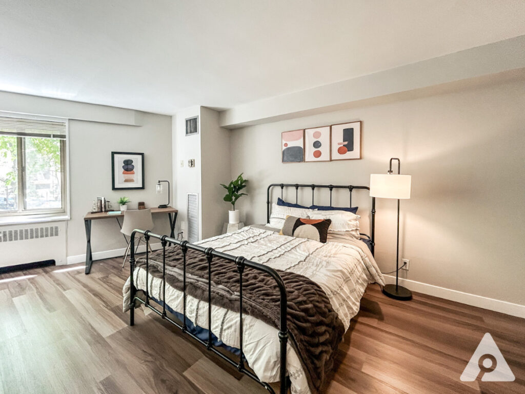 Chicago apartment bed area