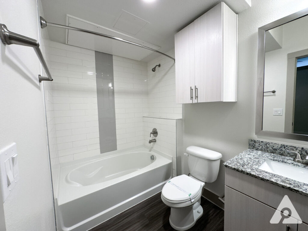 Dallas Apartment Bathroom