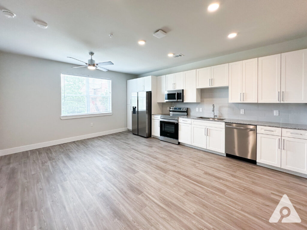 Houston Apartment - Bedroom