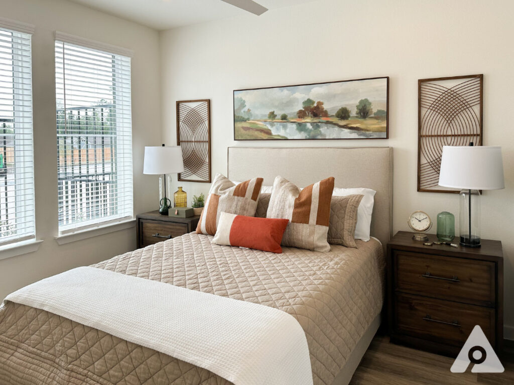 Houston Apartment - Bedroom