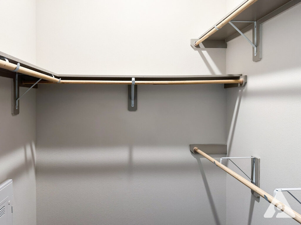 Houston Apartment - Closet