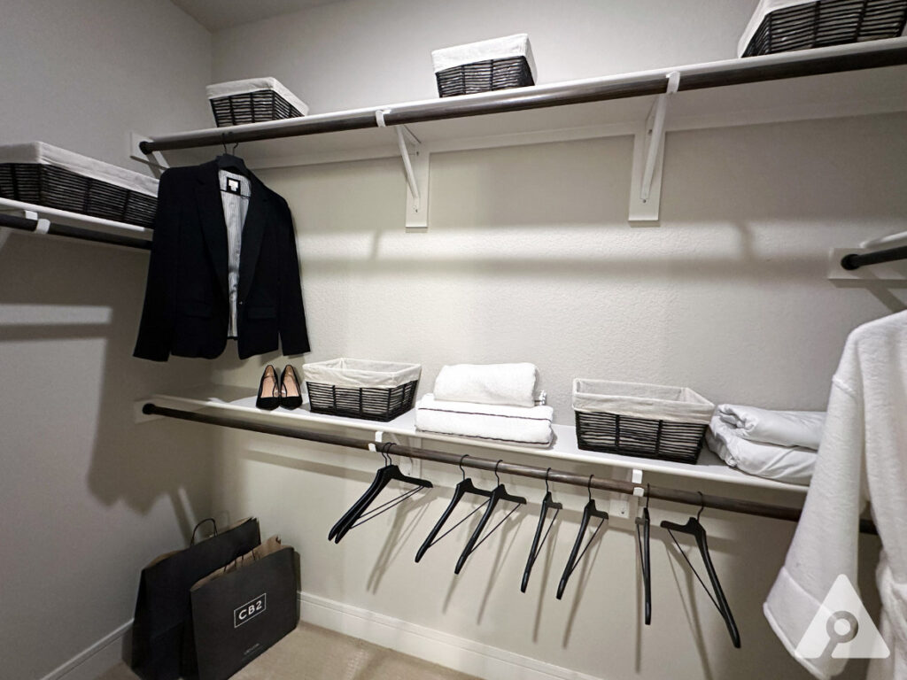 Houston Apartment - Closet