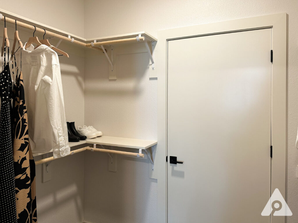 Houston Apartment - Closet