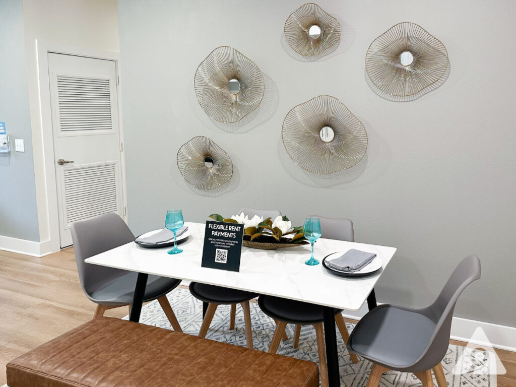 Houston Apartment - Dining Area