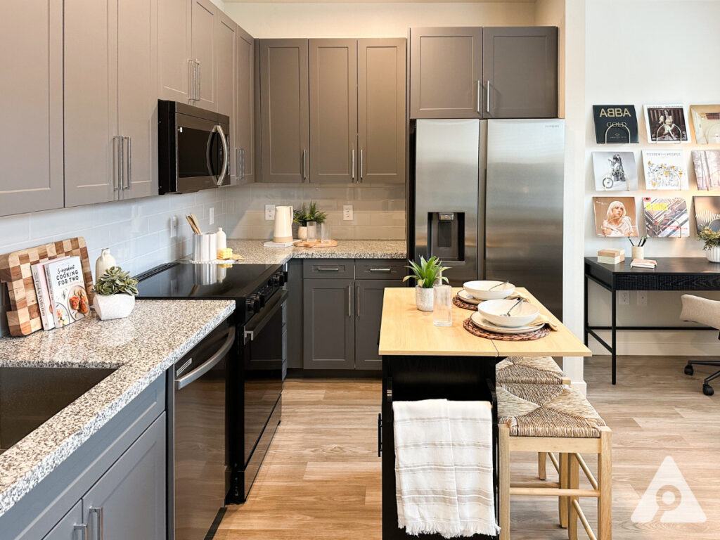 Houston Apartment - Kitchen