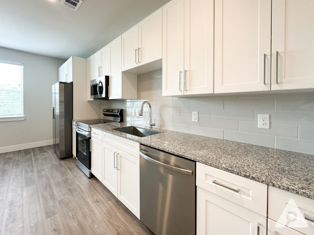 Houston Apartment - Kitchen
