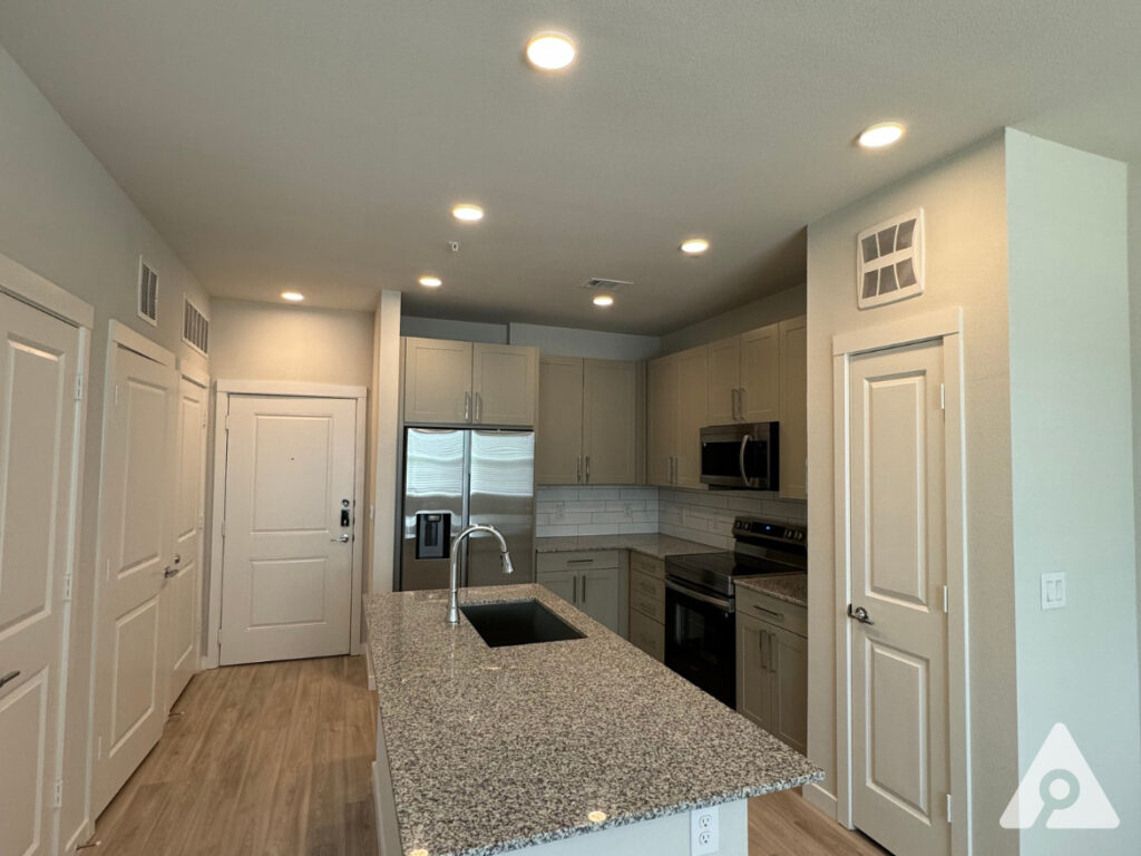 Houston Apartment - Kitchen