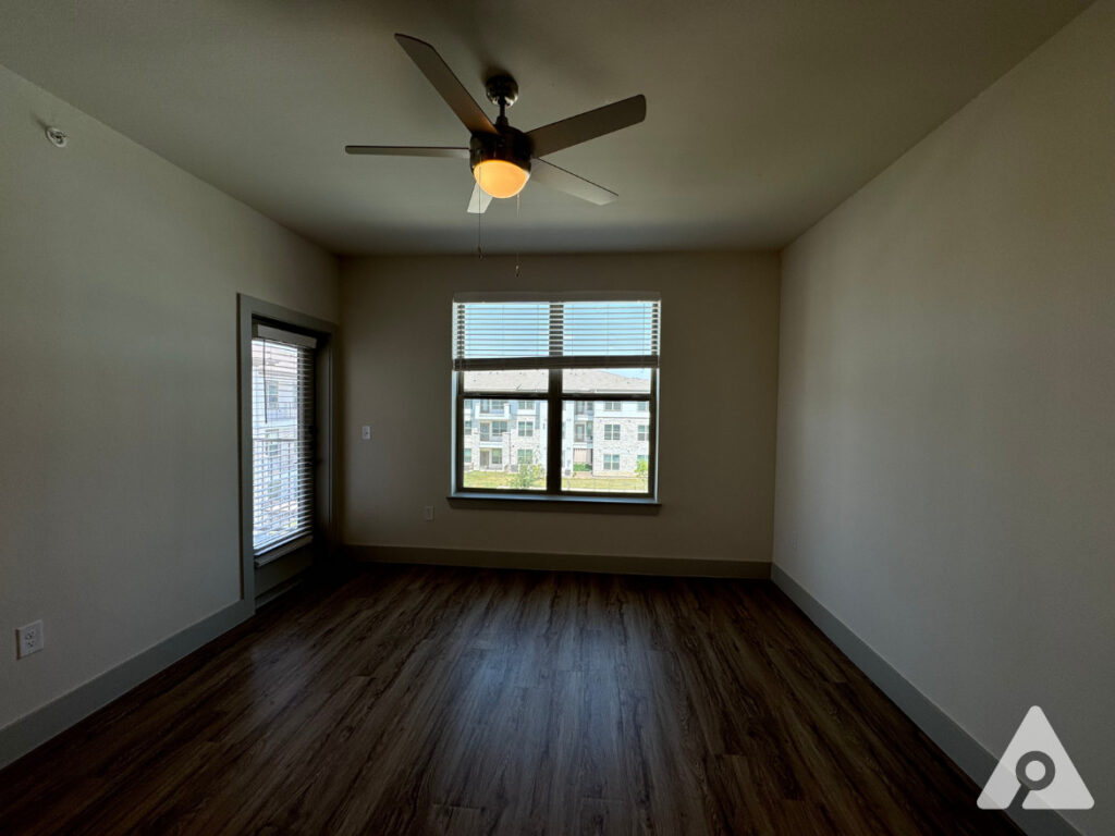 Saginaw Apartment Living Room