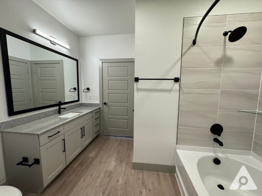 fossil creek apartment bathroom