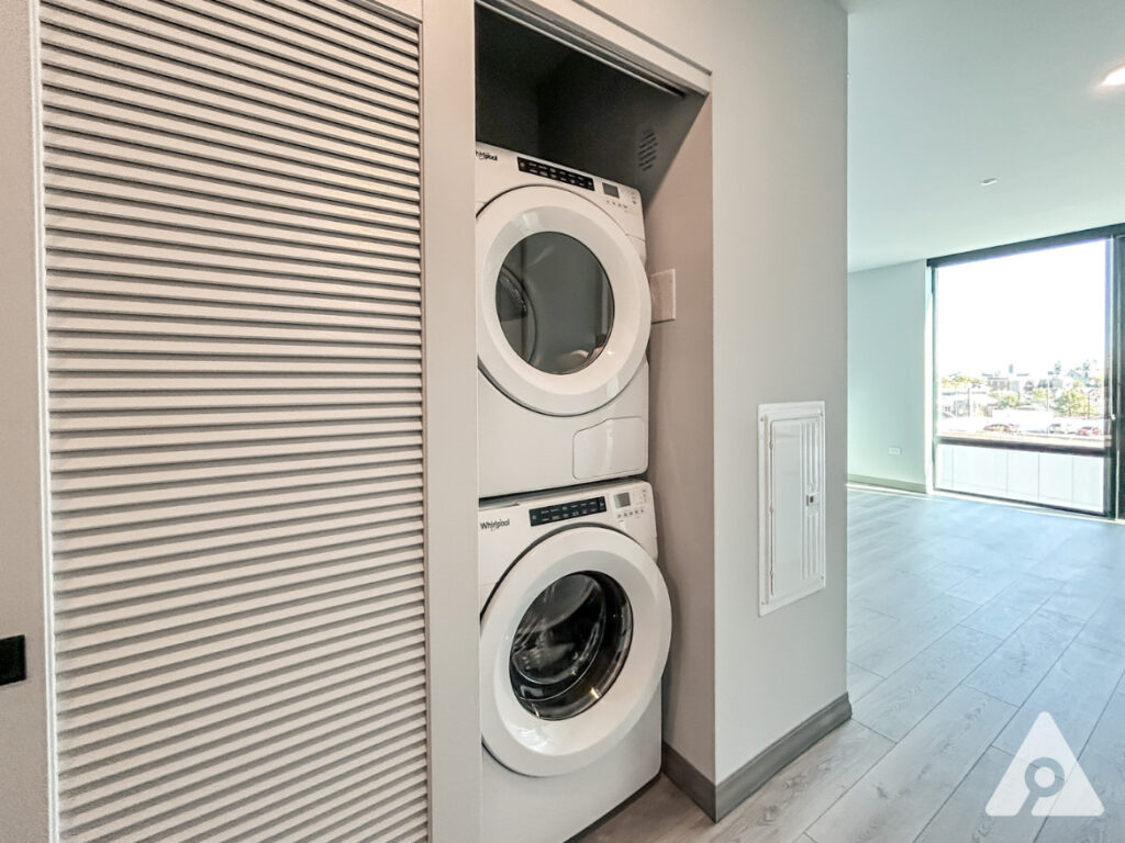 Chicago Apartment laundry