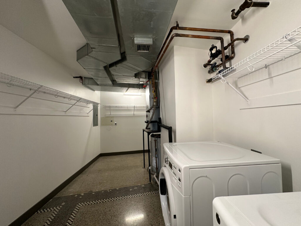 Dallas Apartment Secondary Closet