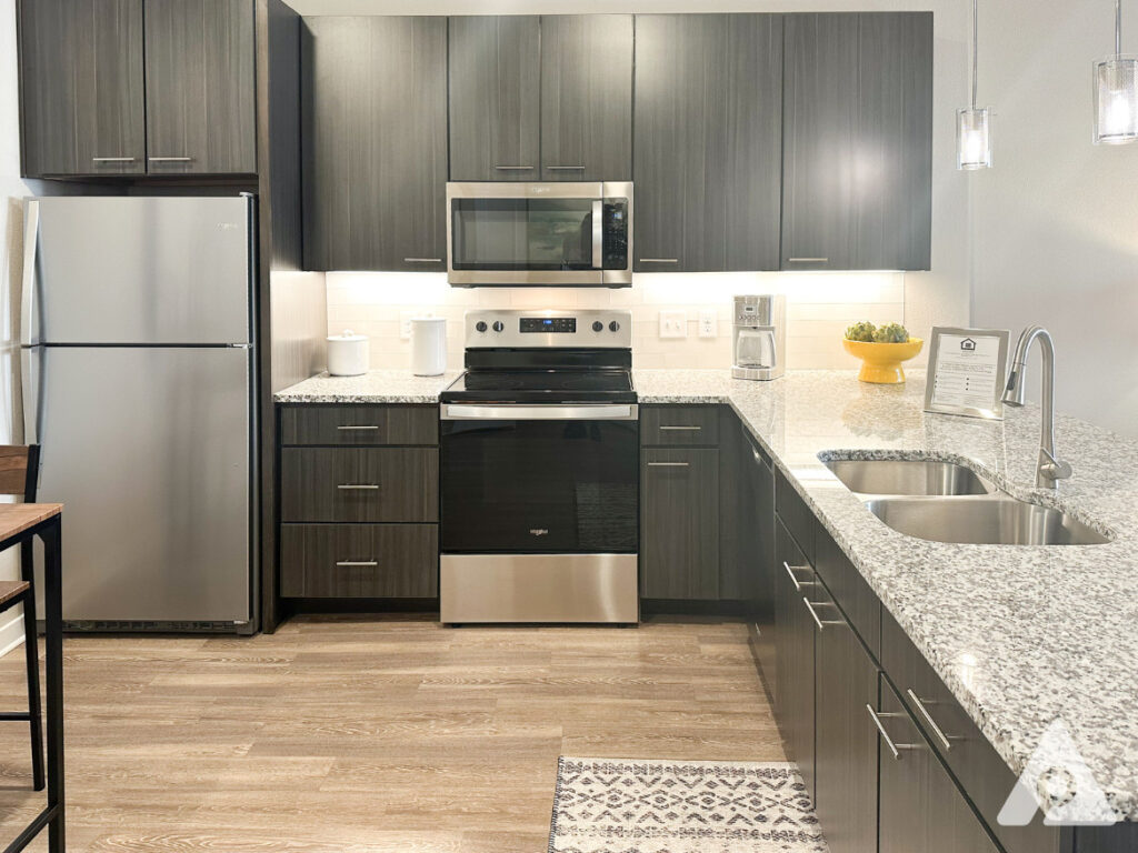 Houston Apartment - Kitchen