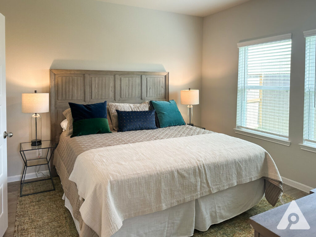 Houston Apartment - Primary Bedroom