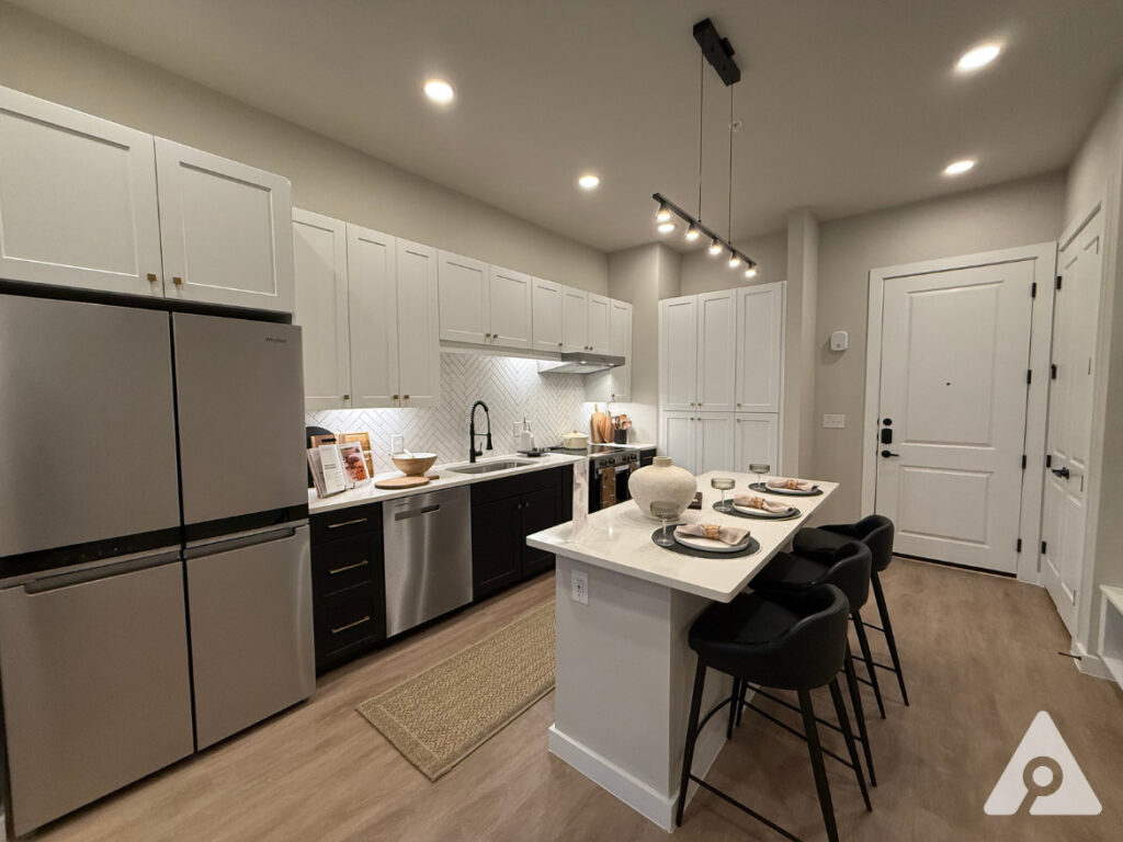 Downtown Fort Worth Apartment Kitchen