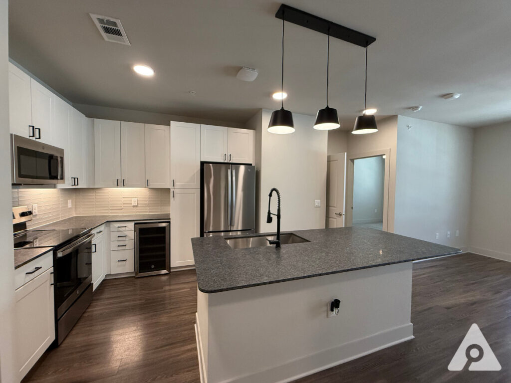 Keller Apartment Kitchen