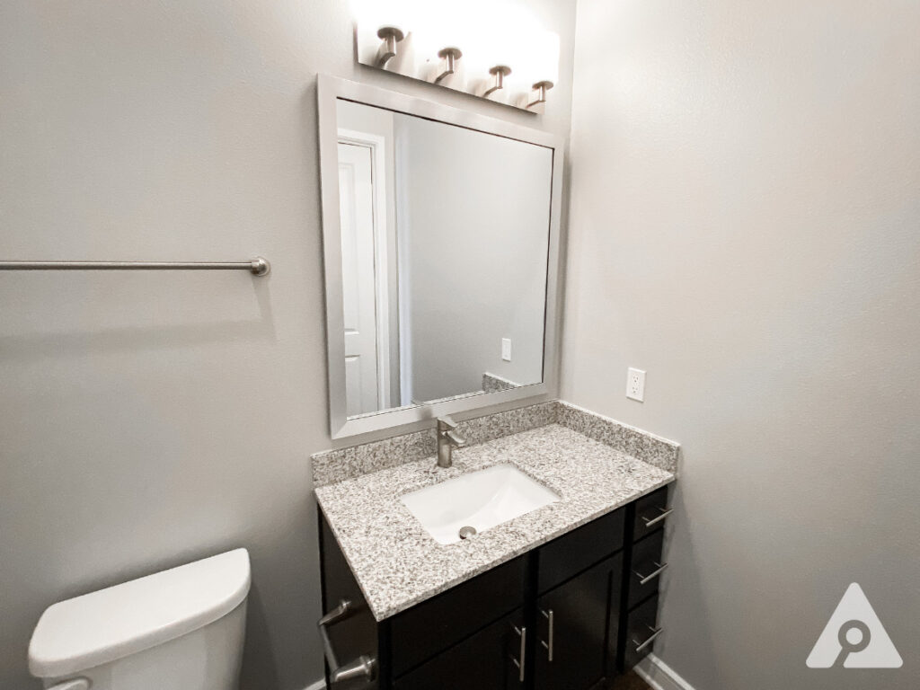 River East Apartment Bathroom