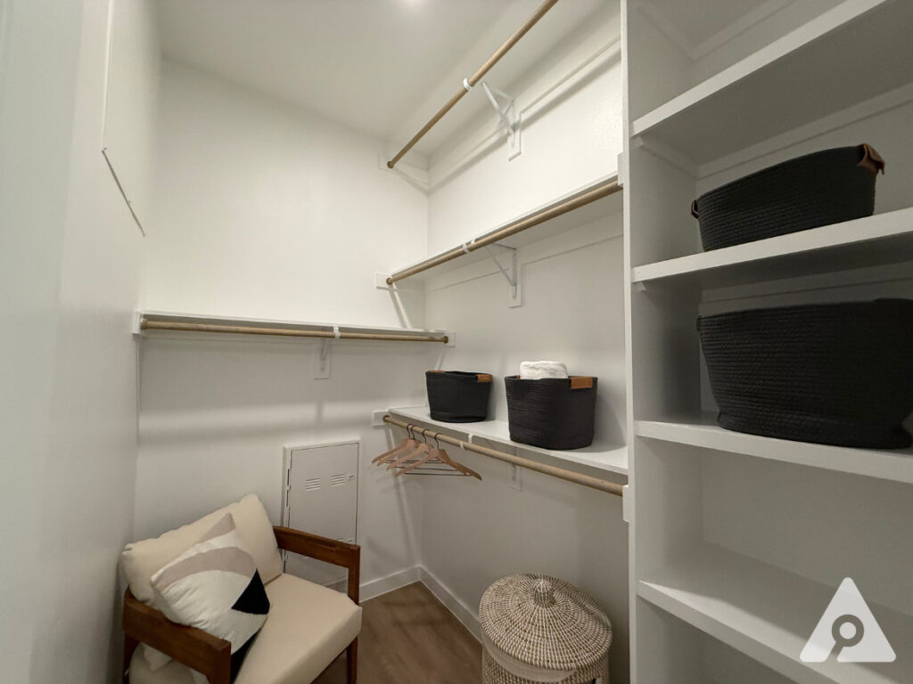 Downtown Fort Worth Apartment Closet