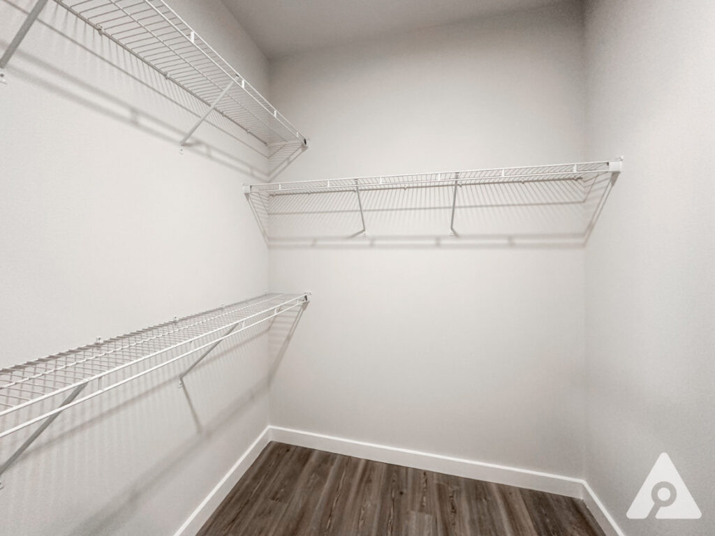 Houston Apartment - Closet