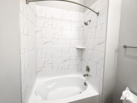 River East Apartment Bathroom