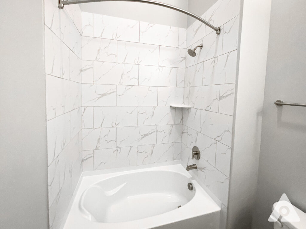 River East Apartment Bathroom