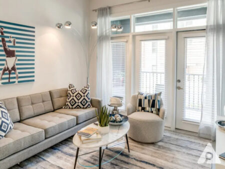 Atlanta Apartment - Living Room