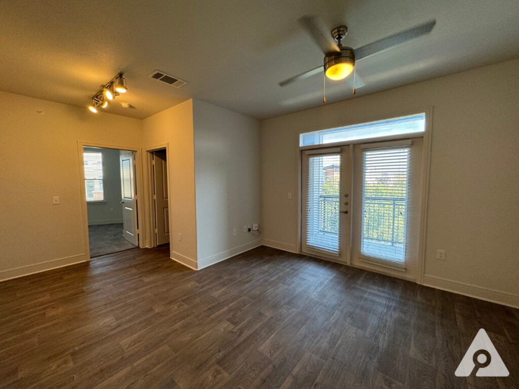Fort Worth Apartment - Living Room