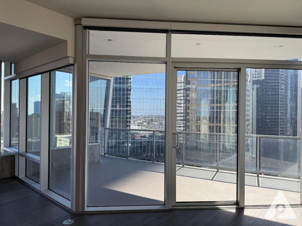 Houston Apartment - Balcony