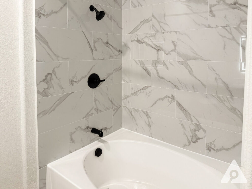 Houston Apartment - Bathroom (2)