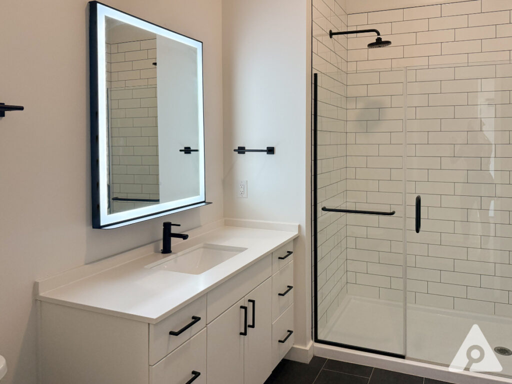 Houston Apartment - Bathroom