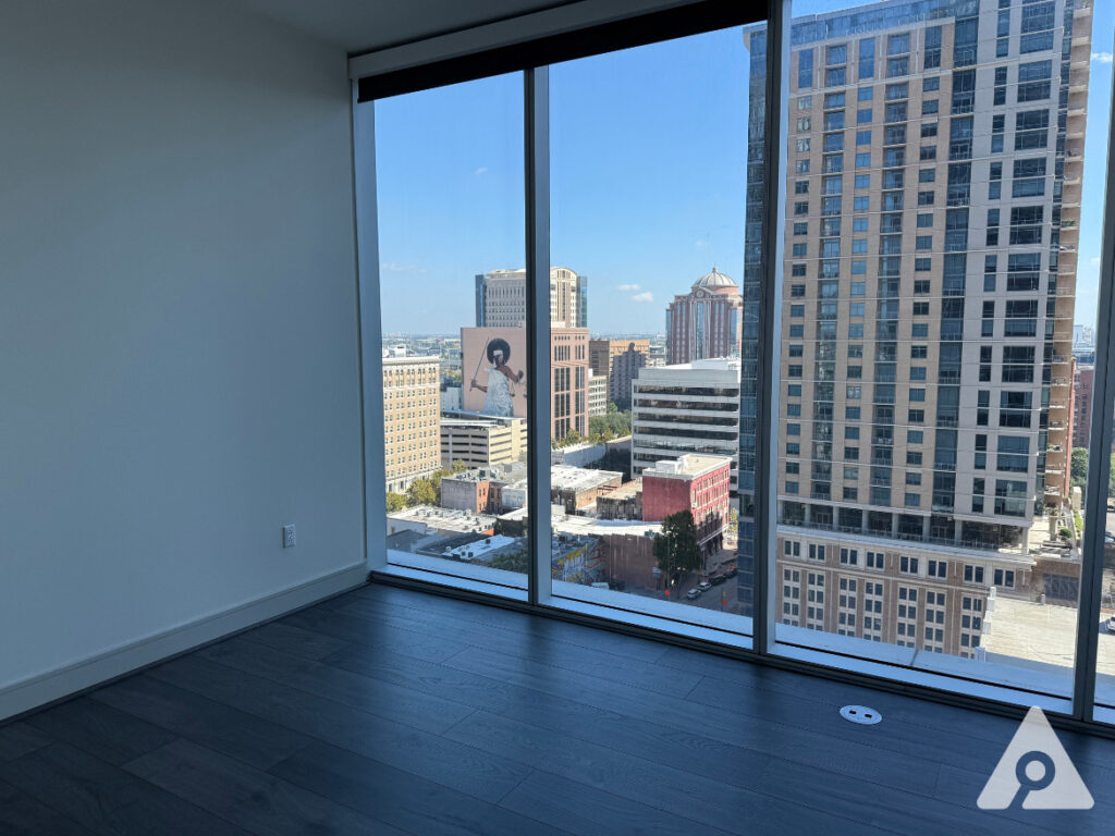 Houston Apartment - Bedroom